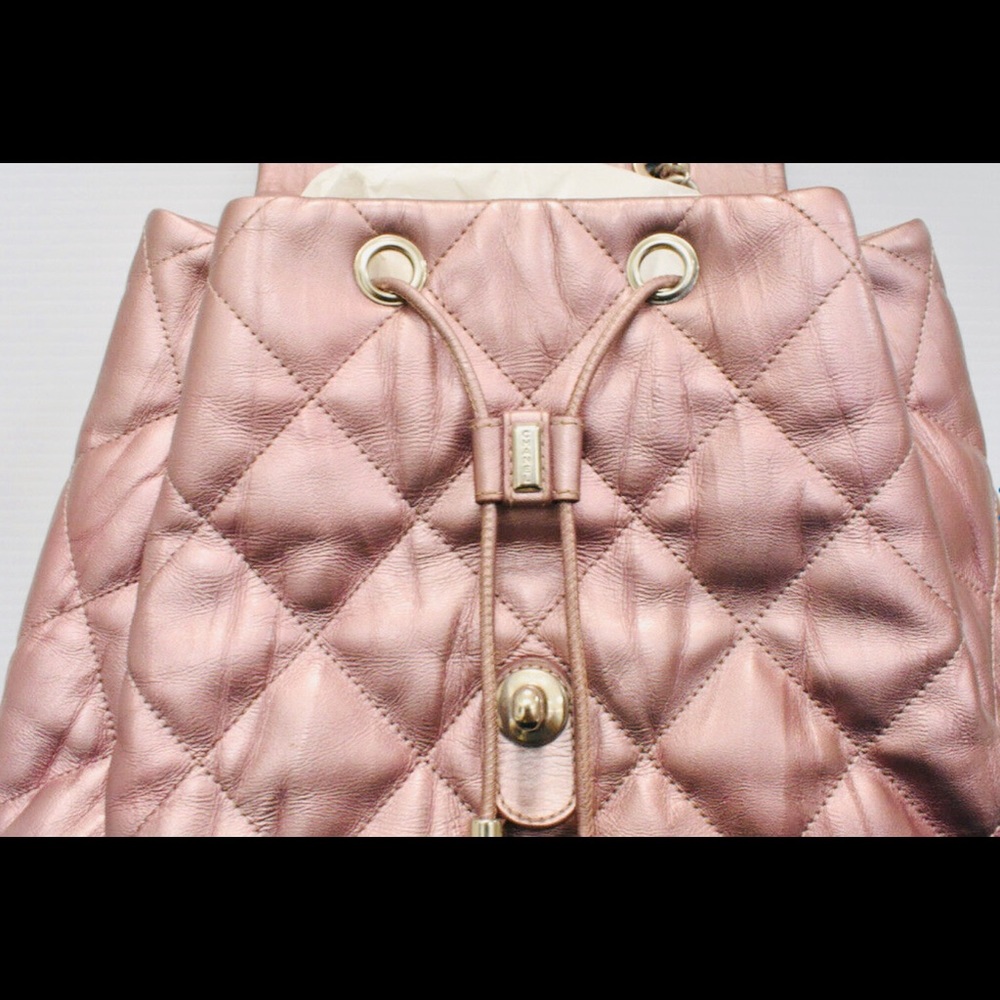 CHANEL BACKPACK - Picture 5 of 9